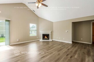 6322 Klondike River Rd in Stonecrest, GA - Foto de edificio - Building Photo