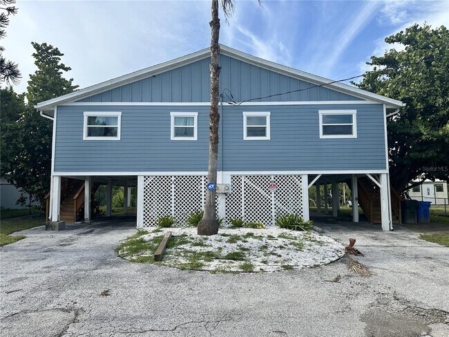 property at 3303 W Shell Point Rd