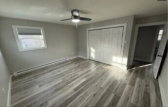 12 Hunnewell Rd, Unit 12 Hunnewell Rd Worcester in Worcester, MA - Foto de edificio - Building Photo