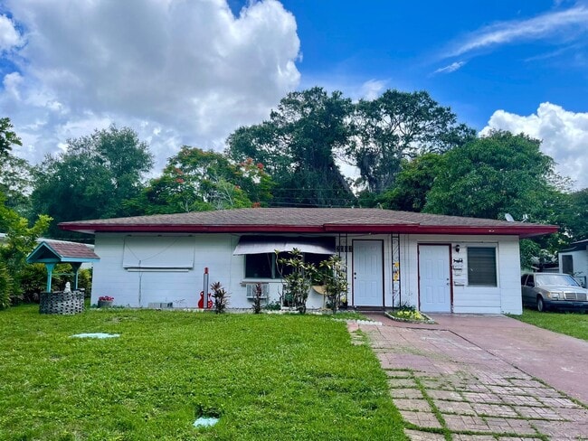 property at 2003 21st St W