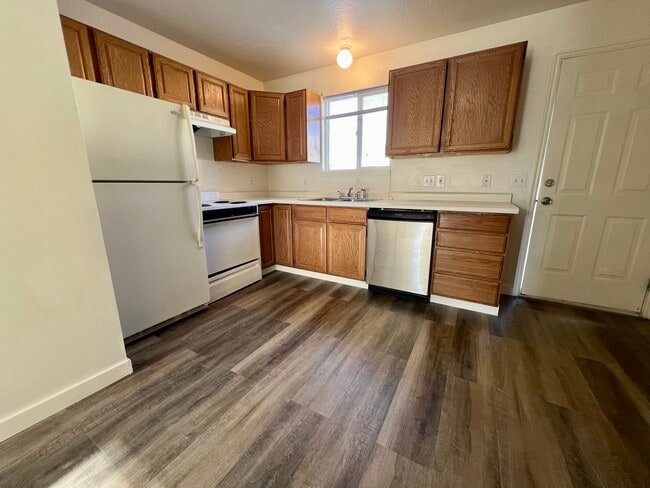 property at 682 N 400 W