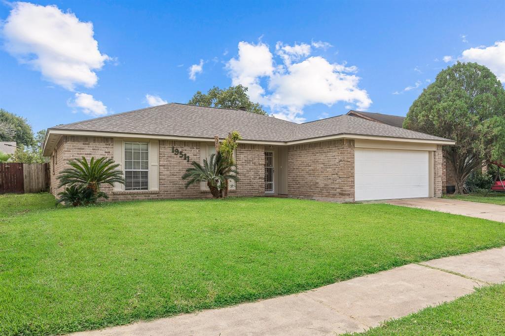 19511 Westhaven Dr in Houston, TX - Building Photo
