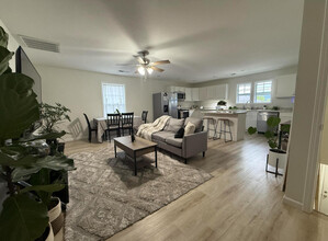 277 Broadway St in Irvine, KY - Building Photo - Building Photo