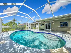 5542 32nd Ave SW in Naples, FL - Building Photo - Building Photo