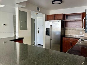 13499 Biscayne Blvd, Unit 1212 in North Miami, FL - Building Photo - Building Photo