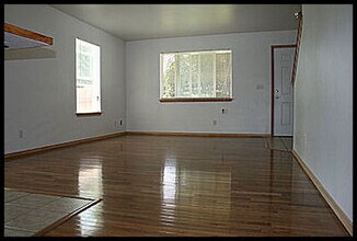 6432 Shire Estate Pl NE in Bremerton, WA - Building Photo - Building Photo
