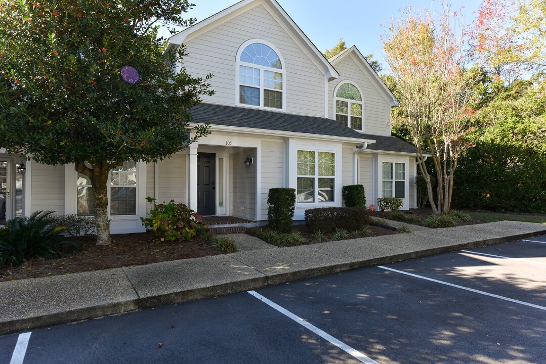 6211 Wrightsville Ave in Wilmington, NC - Building Photo