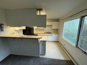 4008 E Steven Dr in Wasilla, AK - Building Photo - Building Photo