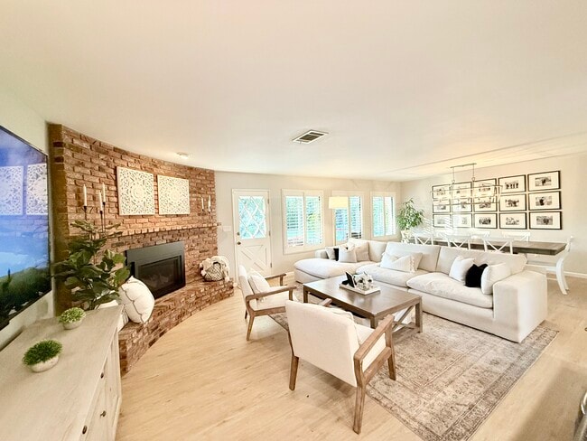 property at 8000 Westlorne Ct