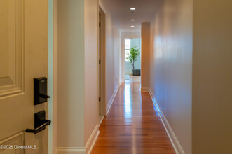 65 3rd St in Troy, NY - Building Photo - Building Photo