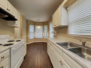 4607 Scarlet Haw Dr in Greensboro, NC - Foto de edificio - Building Photo