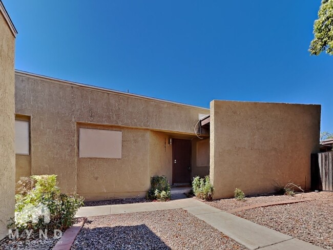 property at 1861 E Kirkland Ln
