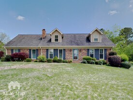 3876 Quail Manor Dr SW in Conyers, GA - Building Photo