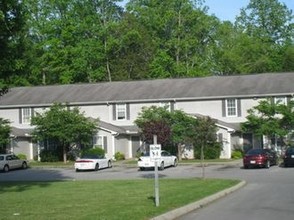 Terrace View Townhomes in Cookeville, TN - Building Photo - Building Photo