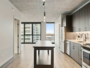 1333 W Lake St in Chicago, IL - Building Photo - Building Photo
