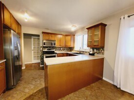 11015-11171 171 Ave NW in Edmonton, AB - Building Photo