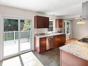 47 East Terrace in South Burlington, VT - Building Photo - Building Photo