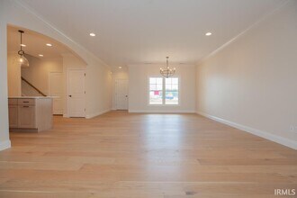 3036 White Oak Trl in Newburgh, IN - Building Photo - Building Photo