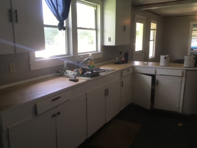 2001 LA-742 in Opelousas, LA - Building Photo - Building Photo