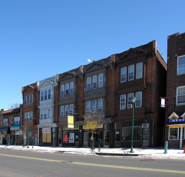 416 Kearny Ave in Kearny, NJ - Building Photo - Building Photo