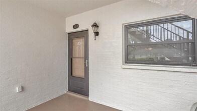 1653 Seascape Cir in Tarpon Springs, FL - Building Photo - Building Photo