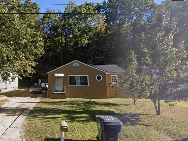 property at 2129 Thomas Ave