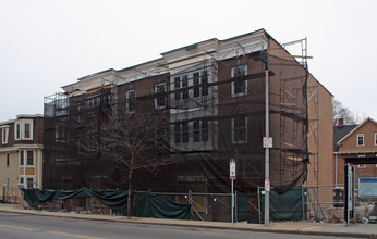 400-402 Blue Hill Ave in Boston, MA - Foto de edificio - Building Photo