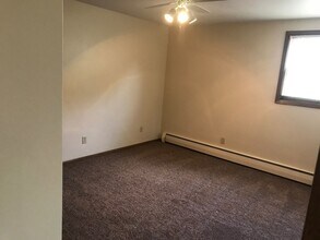 1514 15th Ave SE in St. Cloud, MN - Building Photo - Building Photo