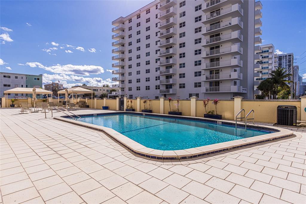 1501 S Ocean Dr, Unit 205 in Hollywood, FL - Building Photo