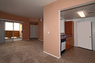 The Ivy Apartment Homes in Las Vegas, NV - Building Photo - Interior Photo