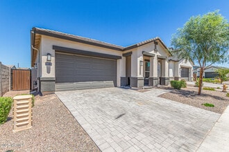 10212 W Salter Dr in Peoria, AZ - Building Photo - Building Photo