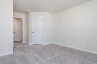 315 E Compass Wy photo'