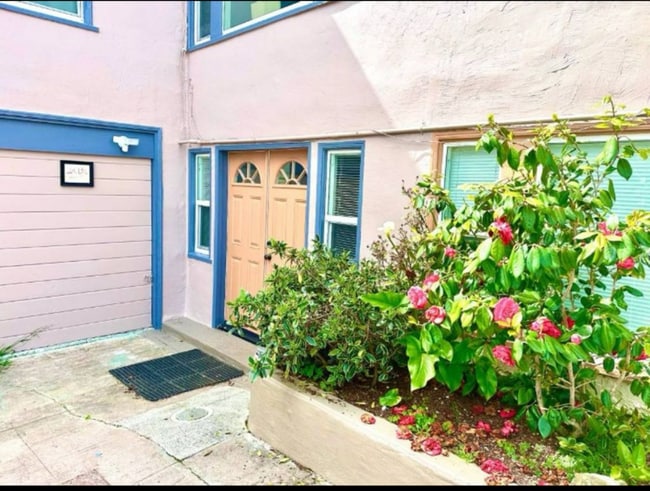 5930 Orchard Ave in Richmond, CA - Building Photo - Building Photo