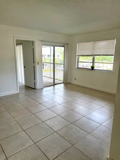 property at 1512 SE Royal Green Cir