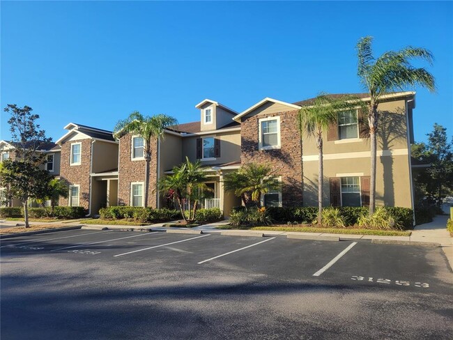 31251 Claridge Pl in Wesley Chapel, FL - Foto de edificio - Building Photo