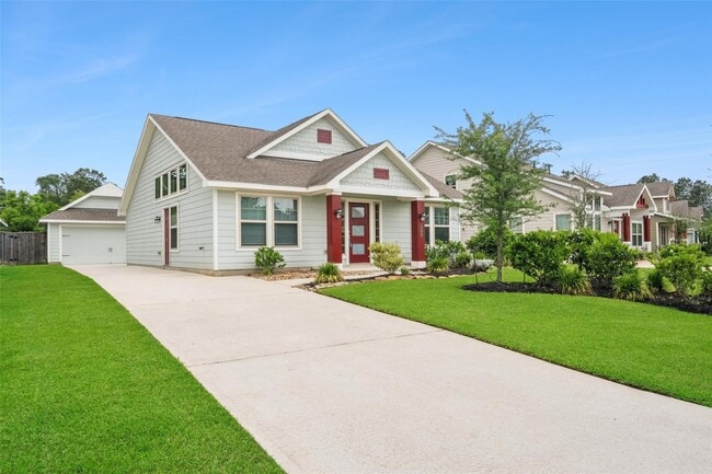 property at 222 N Lynx Trail