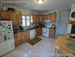 12 Beacon Terrace in Somerville, MA - Building Photo - Building Photo
