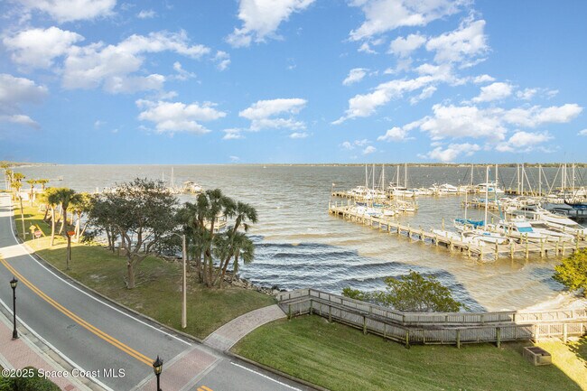 property at 15 Indian River Dr