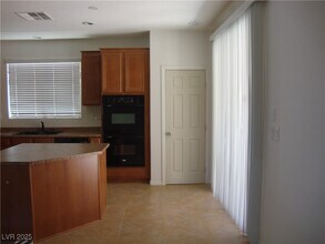 6529 Broad Oaks Ct in Las Vegas, NV - Building Photo - Building Photo