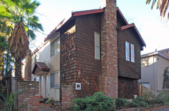 Sweet Townhomes in Sacramento, CA - Foto de edificio - Building Photo