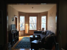 3234 N Whipple St, Unit 2nd Floor in Chicago, IL - Building Photo