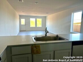 10642 Nye Pass in San Antonio, TX - Building Photo - Building Photo