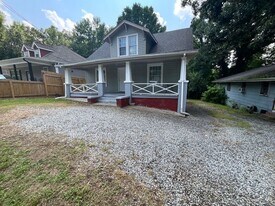 912 Asheboro St in High Point, NC - Building Photo