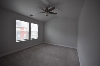 2142 N 725 W in Layton, UT - Building Photo - Building Photo