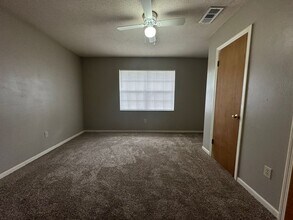 1950 Midyette Ct in Tallahassee, FL - Building Photo - Building Photo