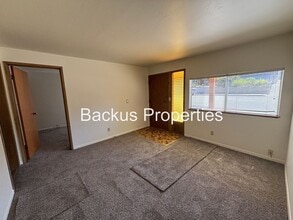 674 Spencer St in Monterey, CA - Building Photo - Building Photo