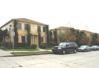 1650-1670 Lyman Pl in Los Angeles, CA - Building Photo - Building Photo