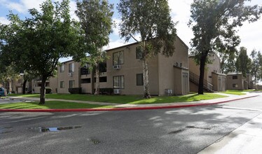 Alder Apartments in Bloomington, CA - Building Photo - Building Photo