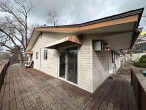 1019 N Bowdish Rd in Spokane Valley, WA - Building Photo - Building Photo