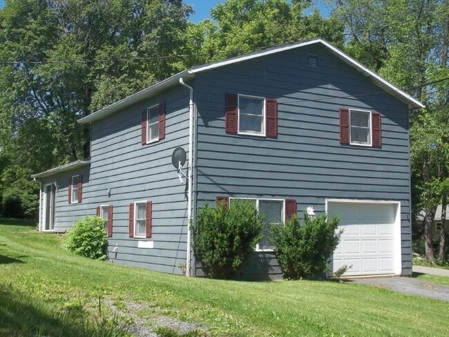 property at 810 Walnut St